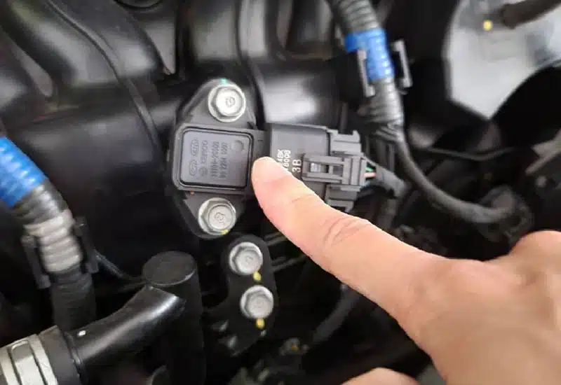 How to CLEAN your MAP Sensor (EASY TUNE UP): Bad MAP sensor symptoms P0106  P0107 P0108 codes 