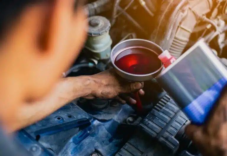 8 Symptoms of Low Transmission Fluid: Figure Out The Causes And Fix Before Your Car’s Gear Stuck